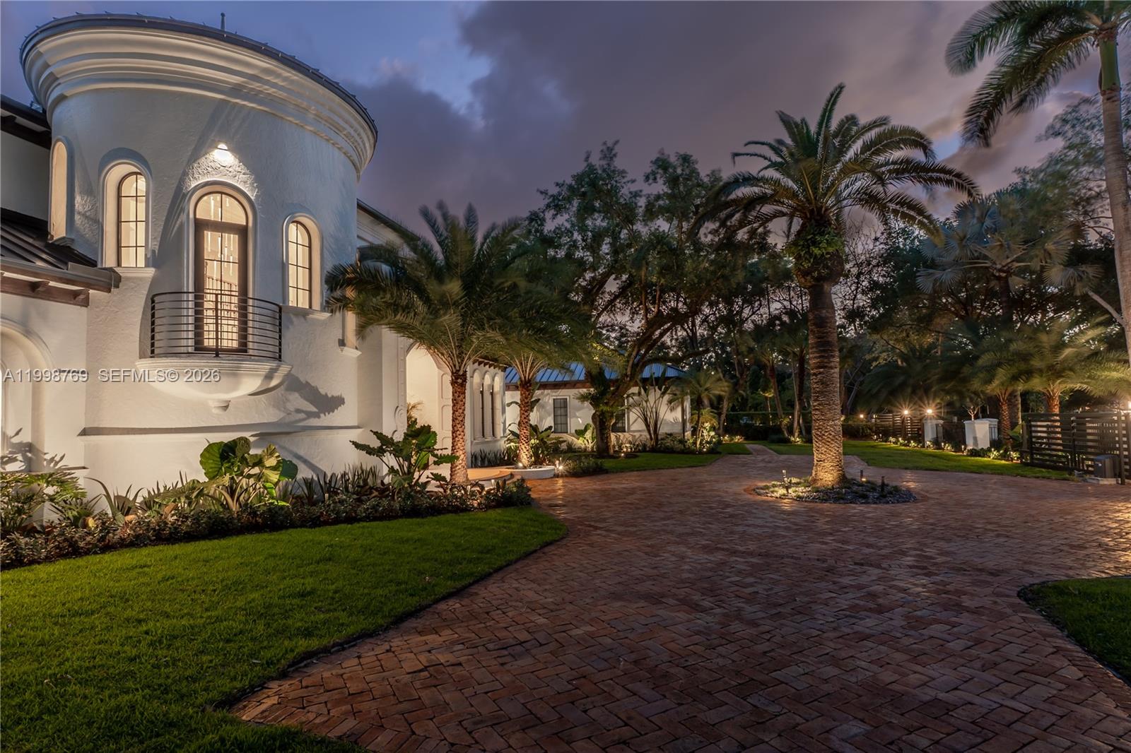 6350 SW 107th St Pinecrest, FL 33156