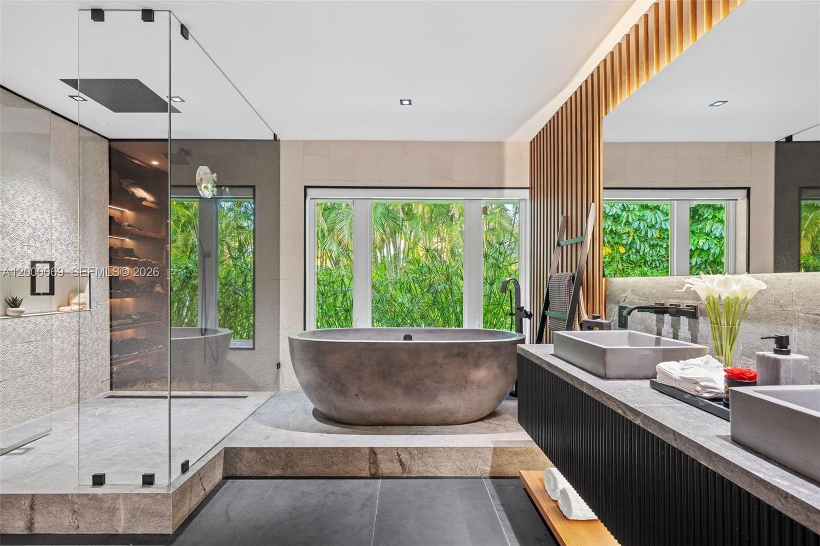 4800 Bay Pt Rd Miami, FL 33137