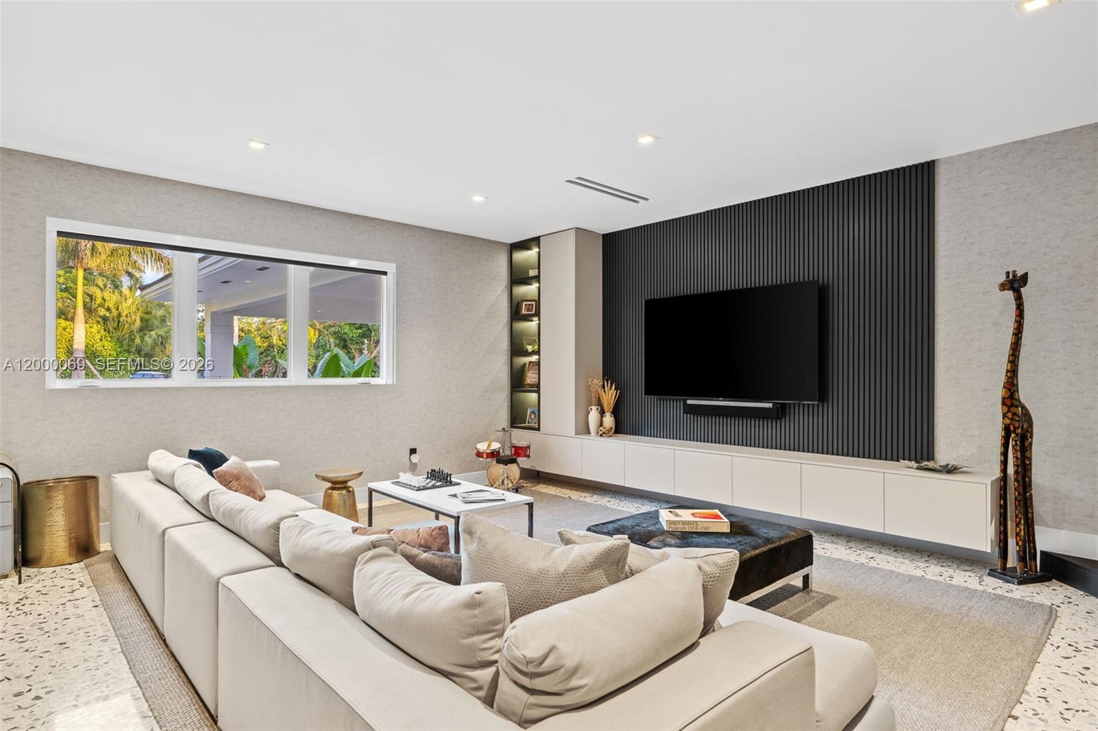 4800 Bay Pt Rd Miami, FL 33137