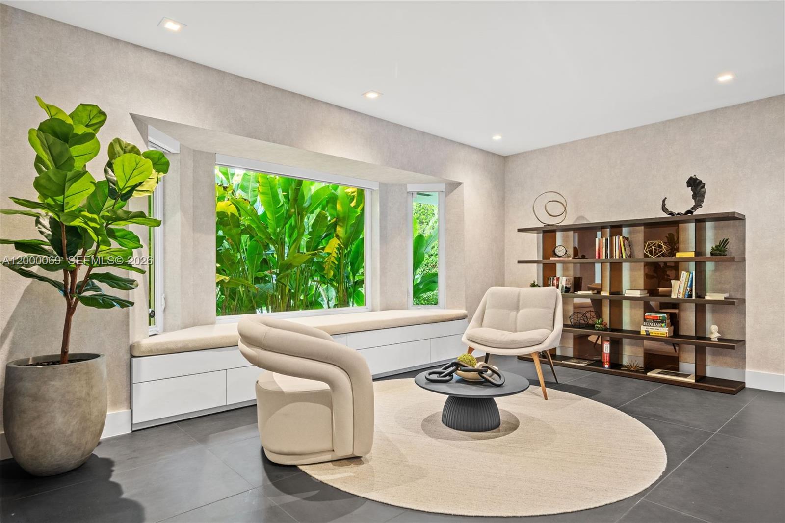 4800 Bay Pt Rd Miami, FL 33137