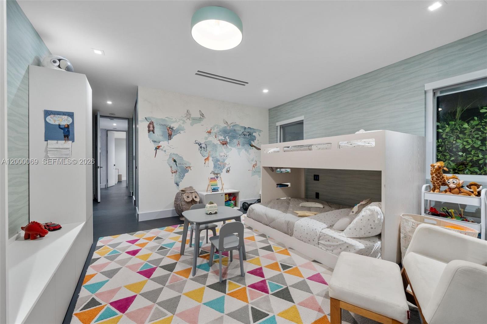 4800 Bay Pt Rd Miami, FL 33137