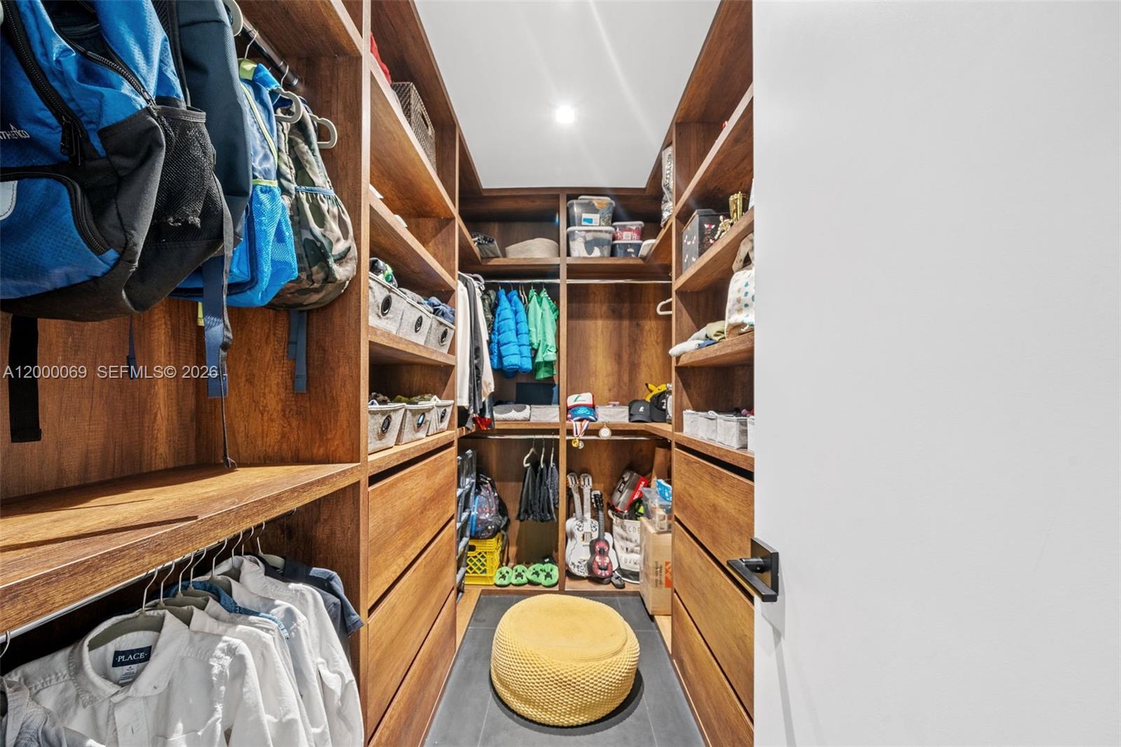 4800 Bay Pt Rd Miami, FL 33137