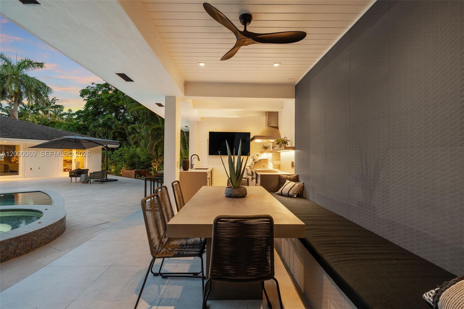 4800 Bay Pt Rd Miami, FL 33137