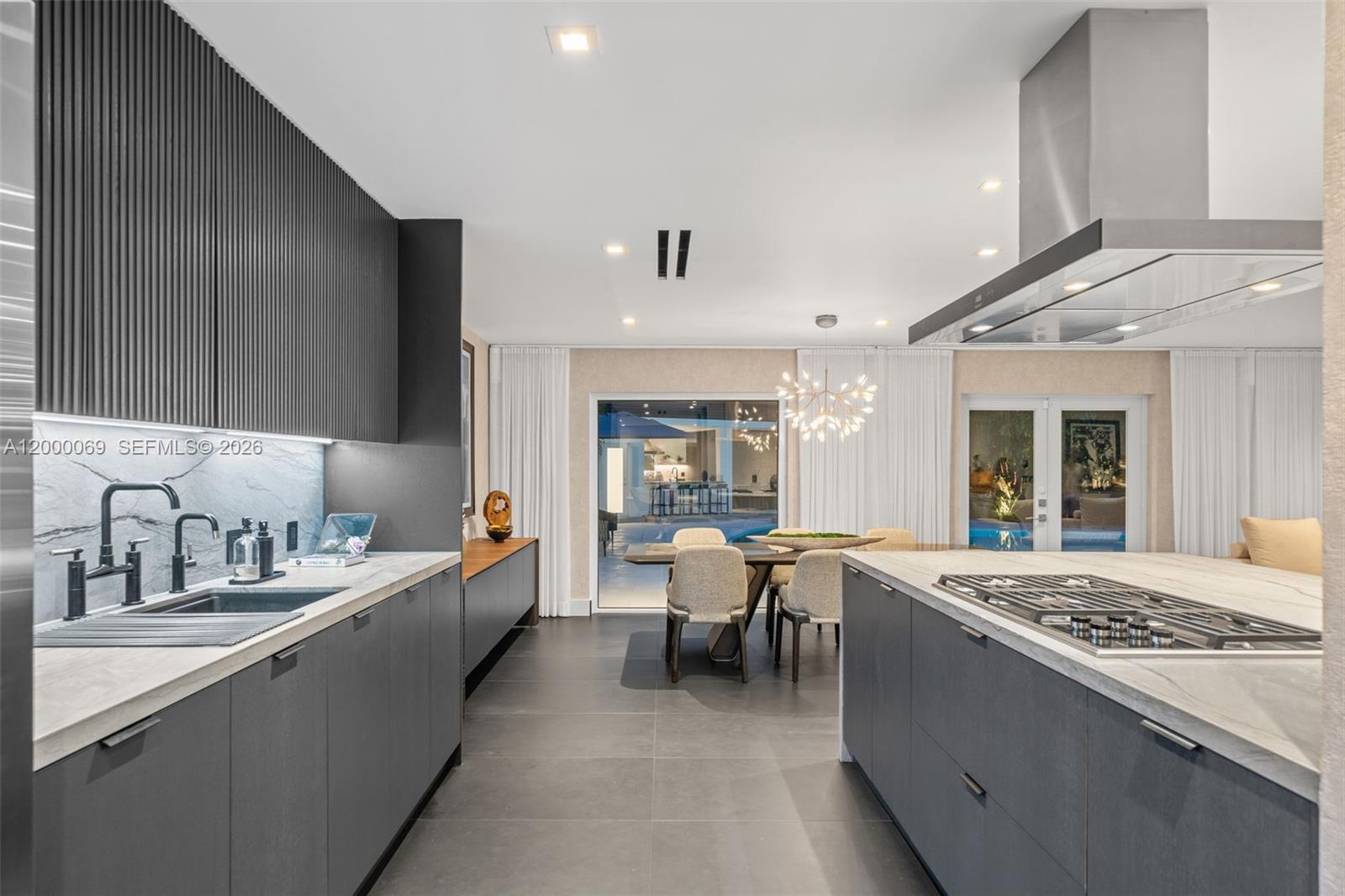 4800 Bay Pt Rd Miami, FL 33137