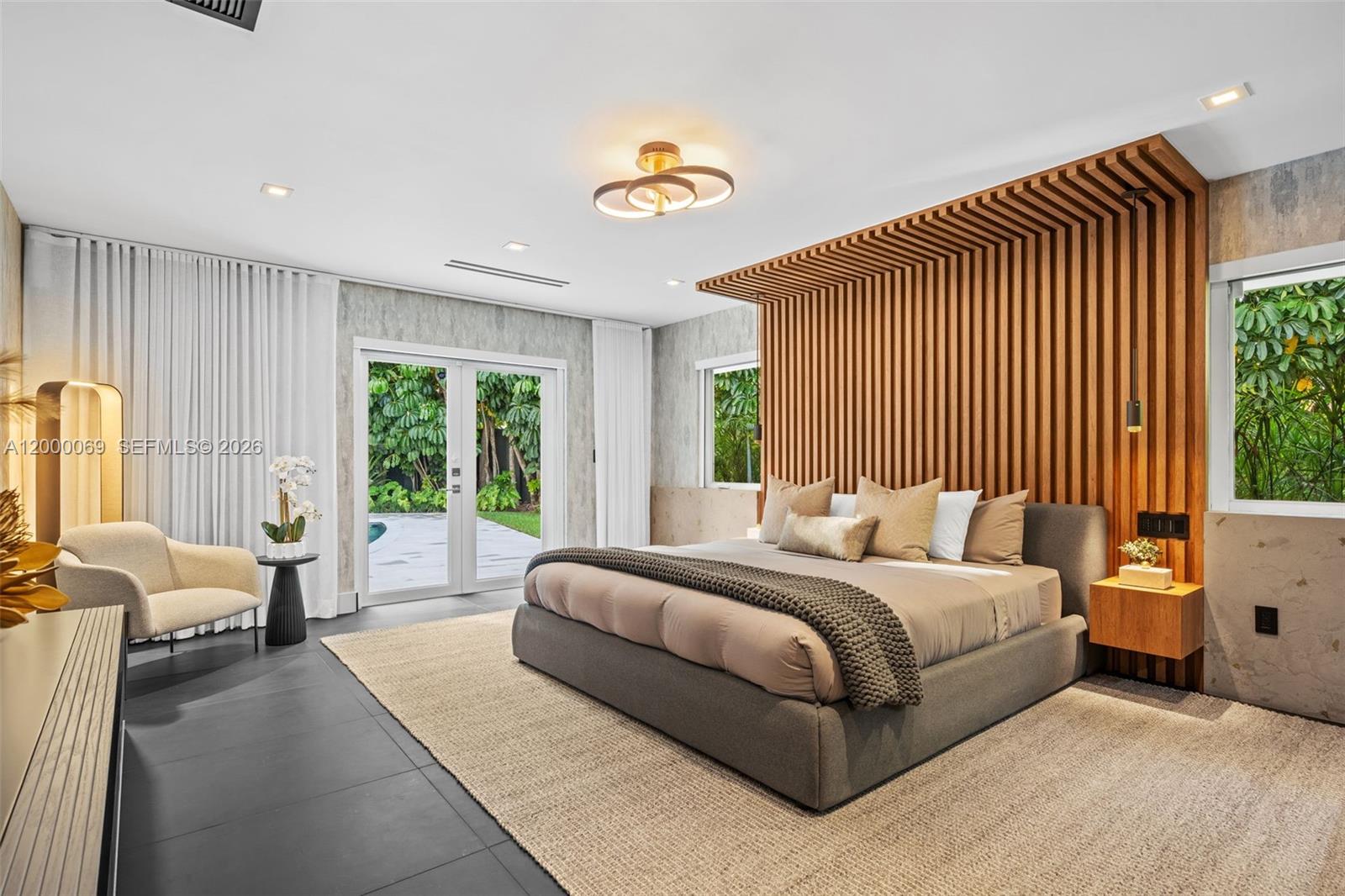 4800 Bay Pt Rd Miami, FL 33137