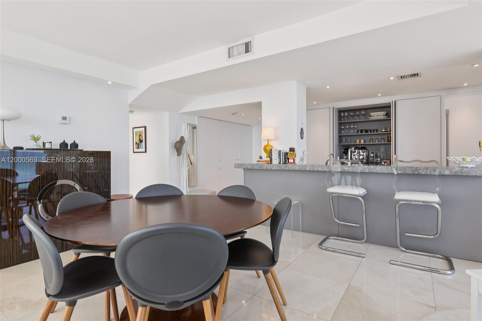 10275 Collins Ave #1110 Bal Harbour, FL 33154