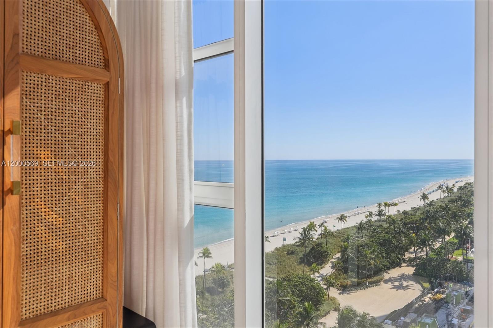 10275 Collins Ave #1110 Bal Harbour, FL 33154