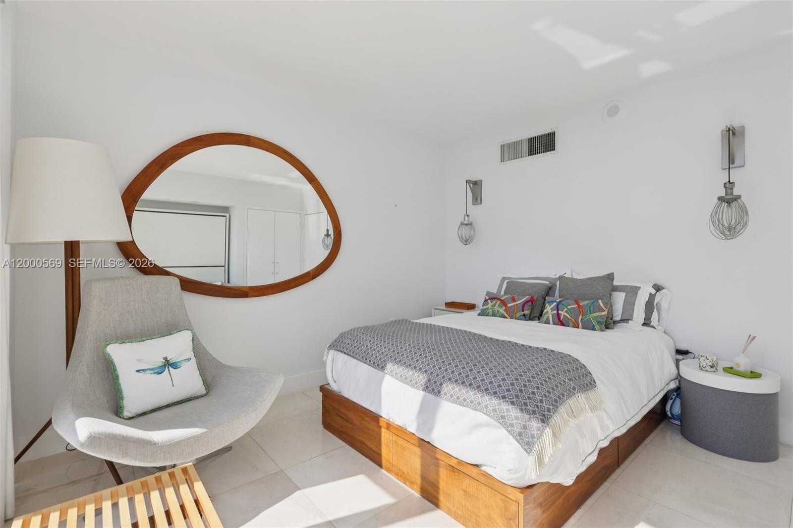 10275 Collins Ave #1110 Bal Harbour, FL 33154