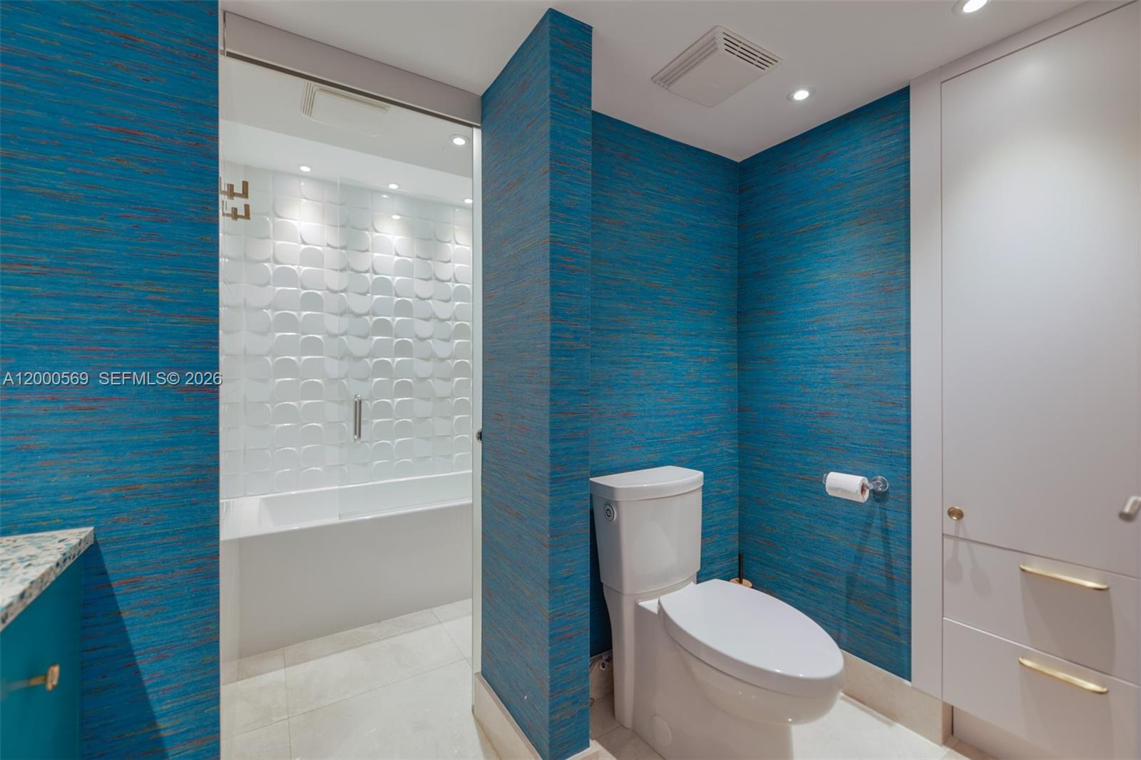 10275 Collins Ave #1110 Bal Harbour, FL 33154