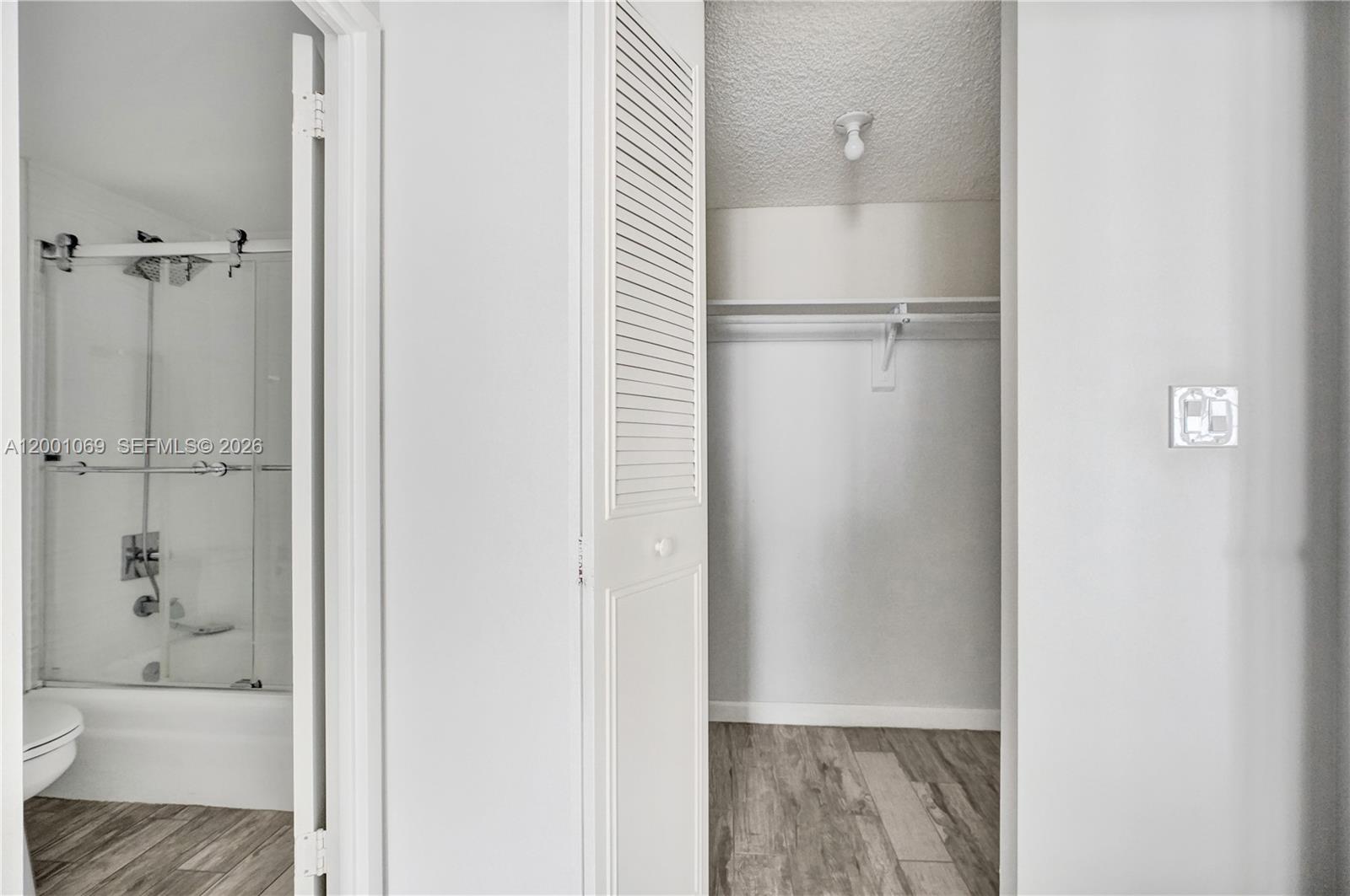 image Winston Towers 2004