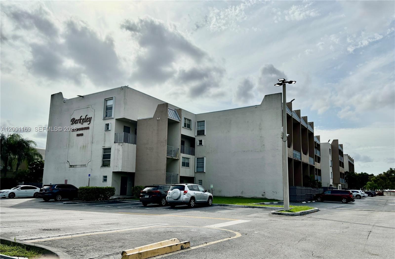 10900 SW 104th St #303