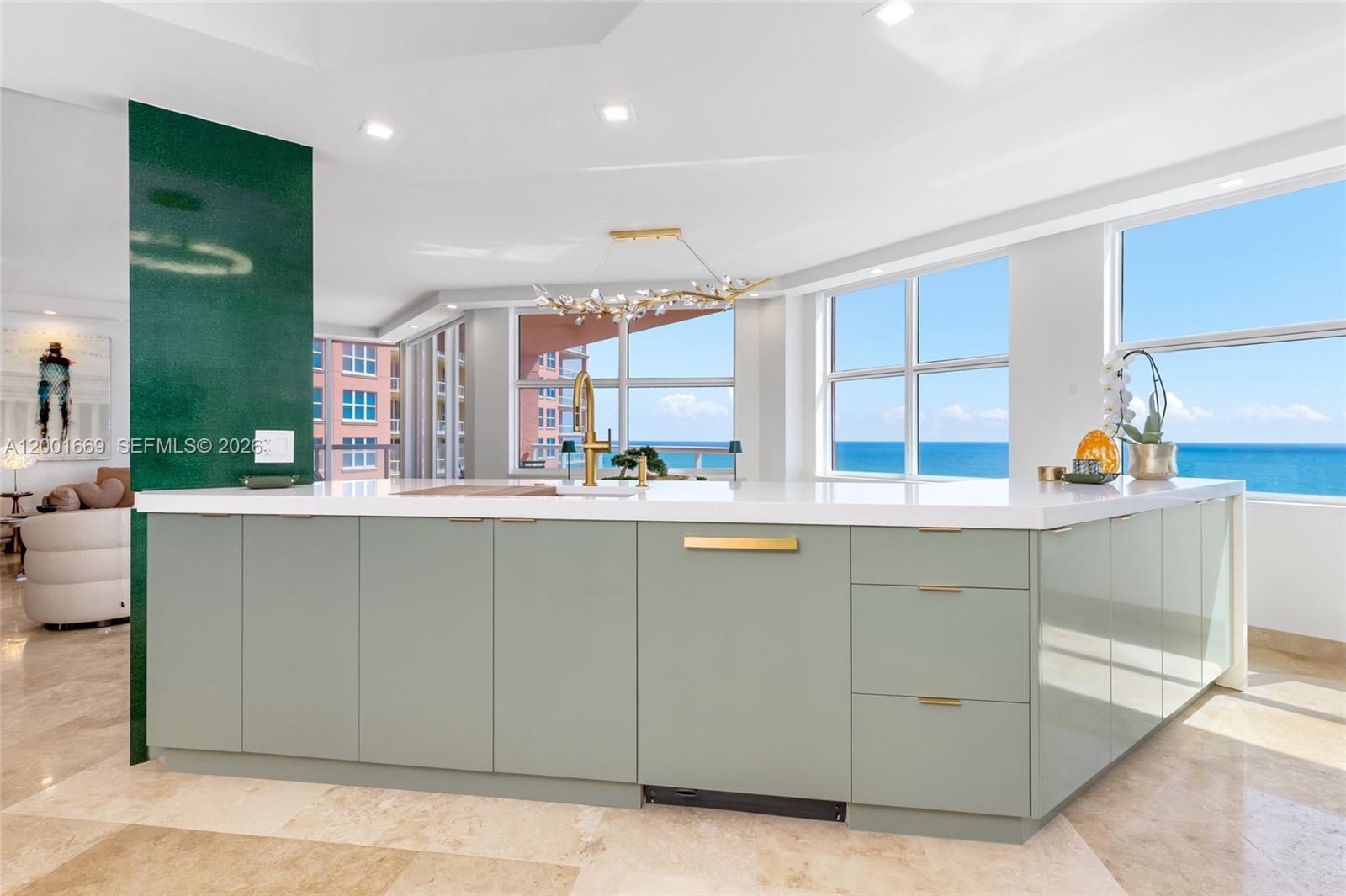 2100 N Ocean Blvd #15B Fort Lauderdale, FL 33305