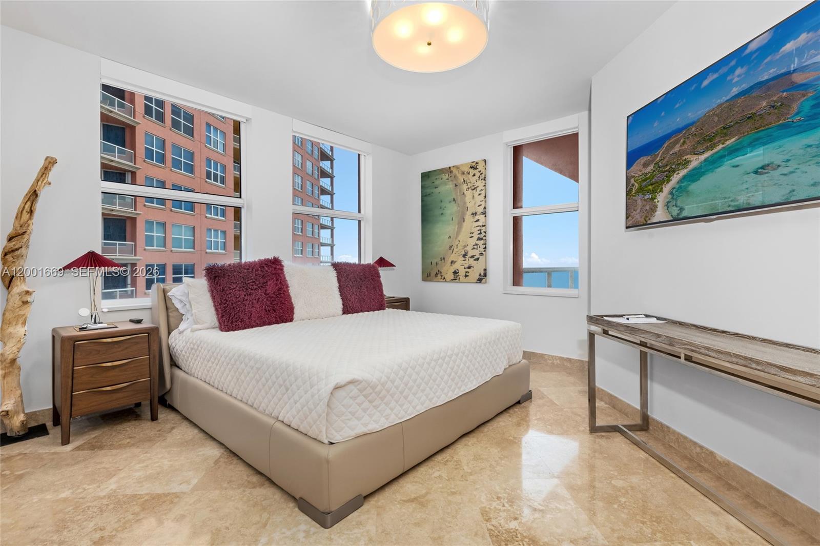 2100 N Ocean Blvd #15B Fort Lauderdale, FL 33305