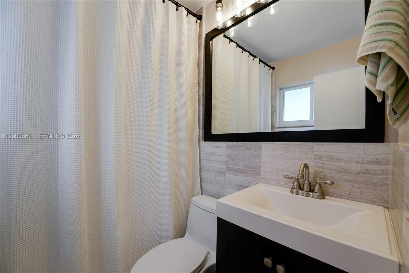 11705 SW 97th Ct Miami, FL 33176