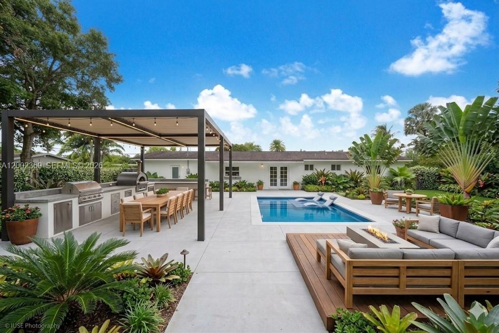 11705 SW 97th Ct Miami, FL 33176