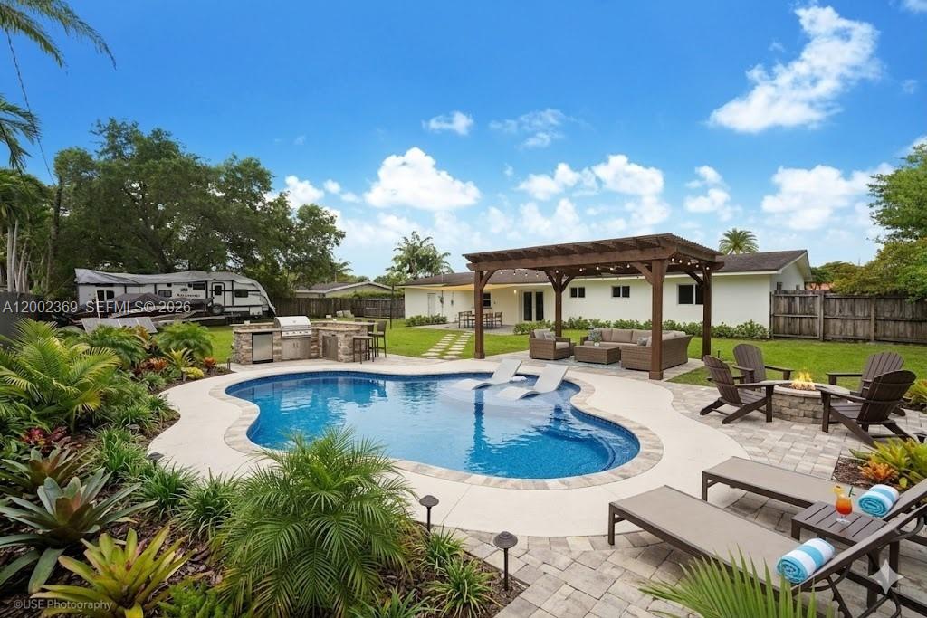 11705 SW 97th Ct Miami, FL 33176