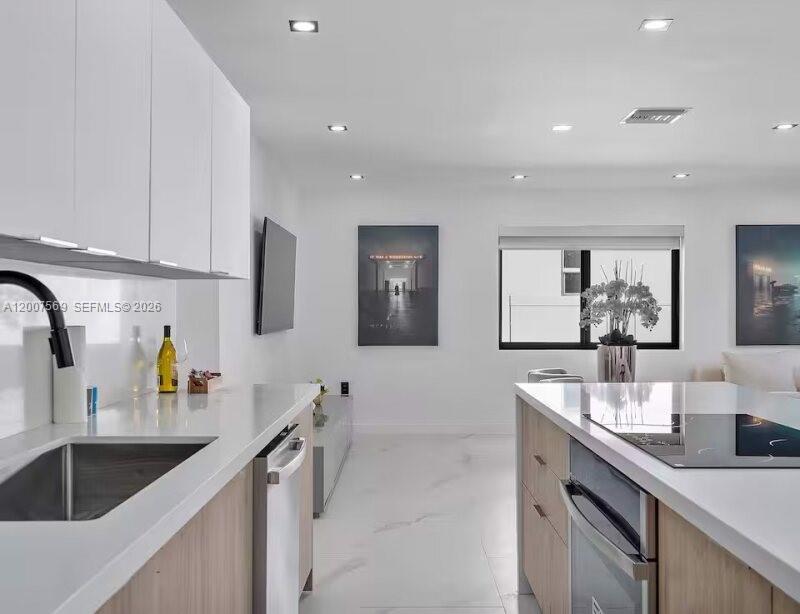 400 NW 40th St Miami, FL 33127