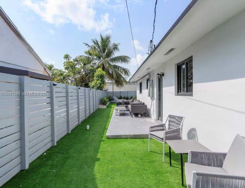 400 NW 40th St Miami, FL 33127