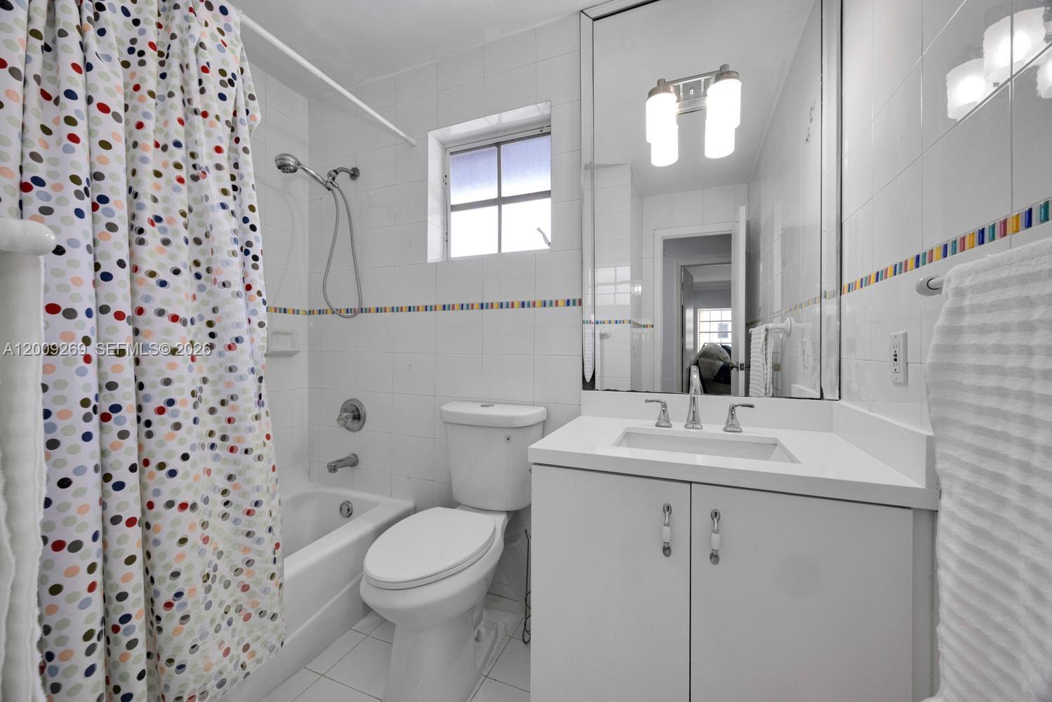 8900 SW 159th Ter Palmetto Bay, FL 33157