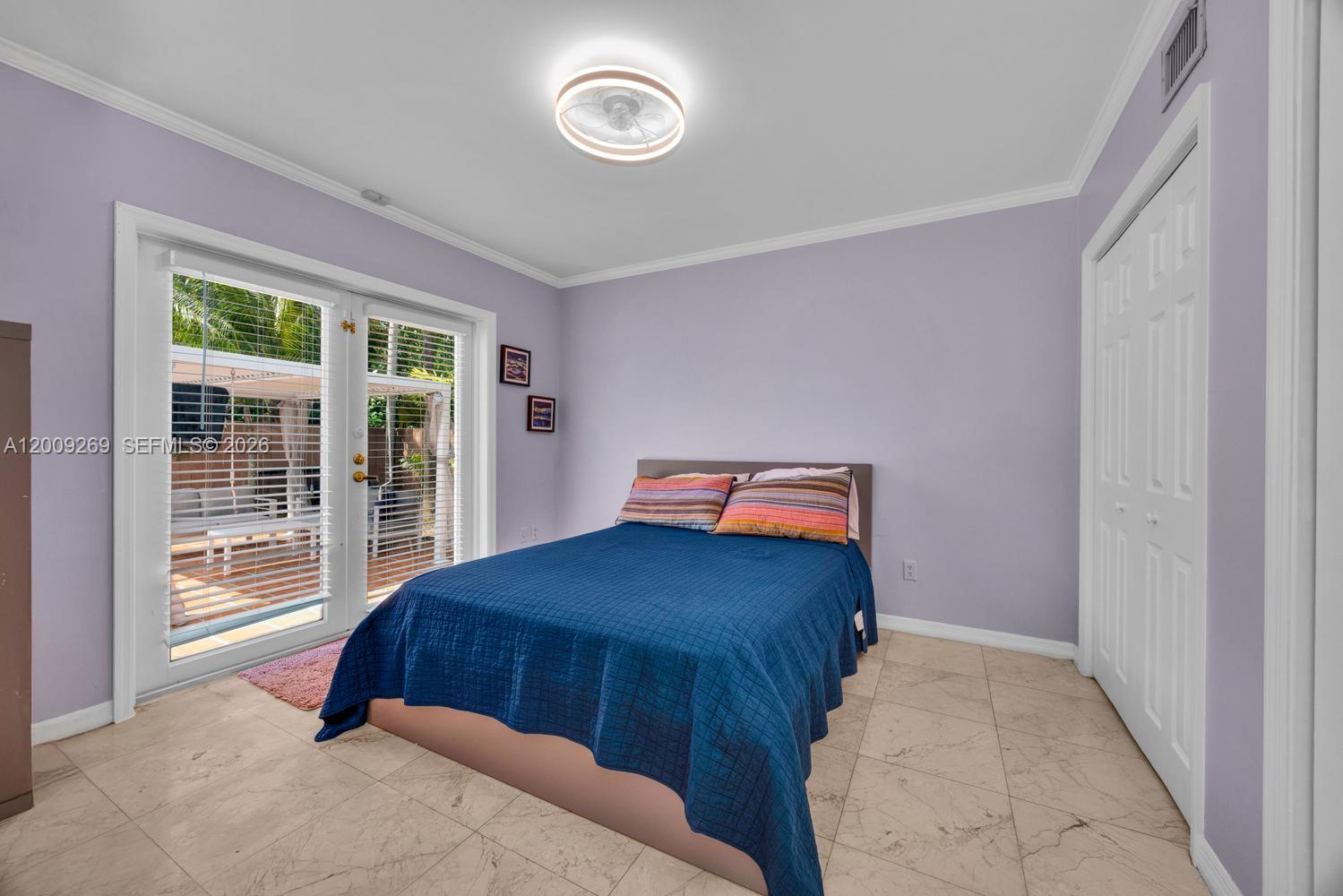 8900 SW 159th Ter Palmetto Bay, FL 33157