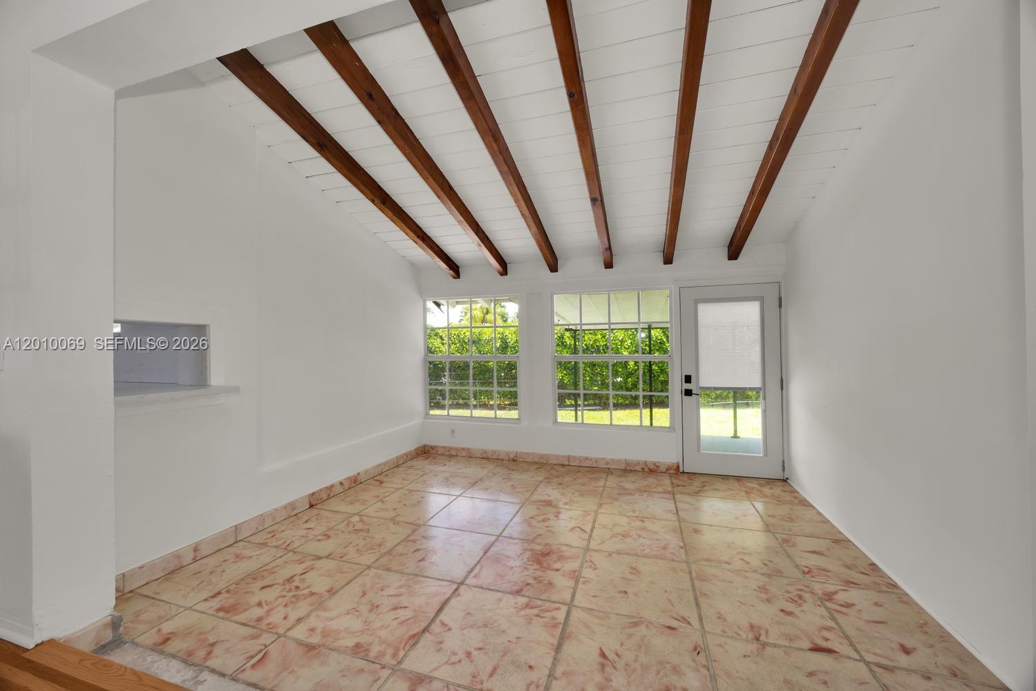 6065 N Waterway Dr Miami, FL 33155