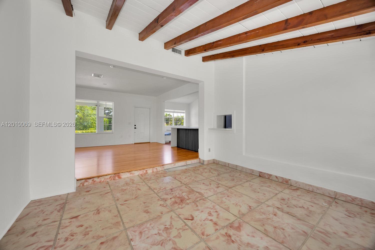 6065 N Waterway Dr Miami, FL 33155