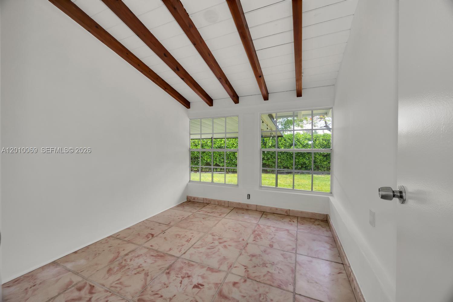 6065 N Waterway Dr Miami, FL 33155