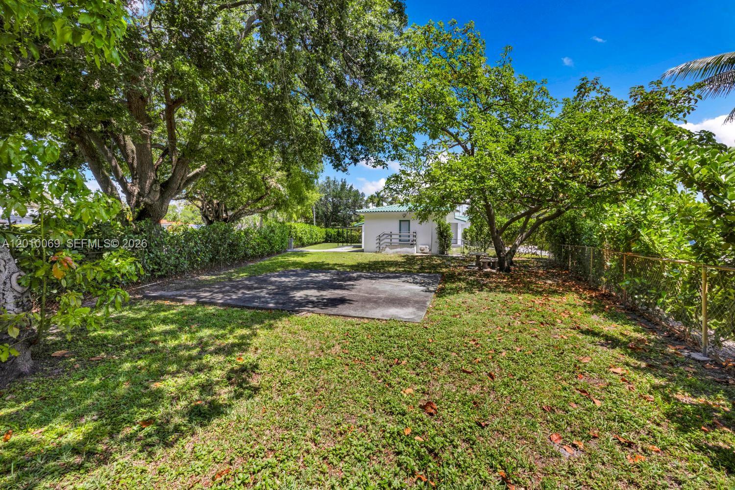 6065 N Waterway Dr Miami, FL 33155