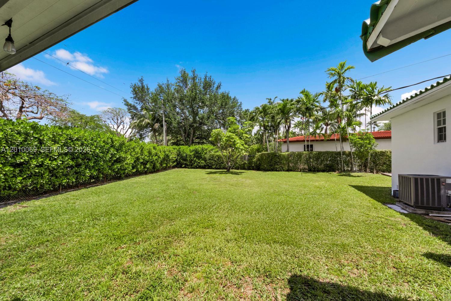 6065 N Waterway Dr Miami, FL 33155