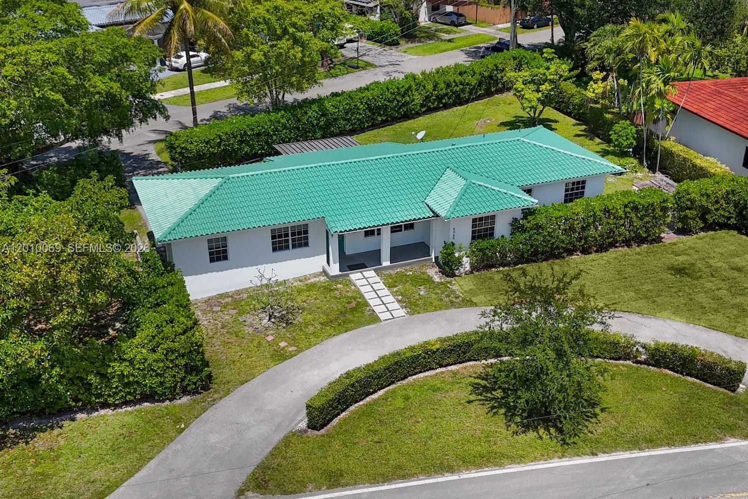 6065 N Waterway Dr Miami, FL 33155