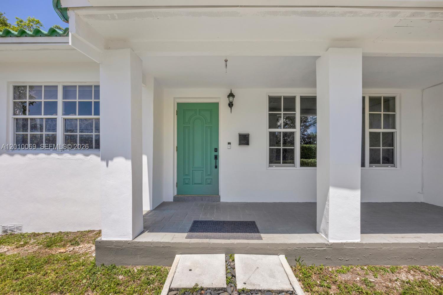 6065 N Waterway Dr Miami, FL 33155