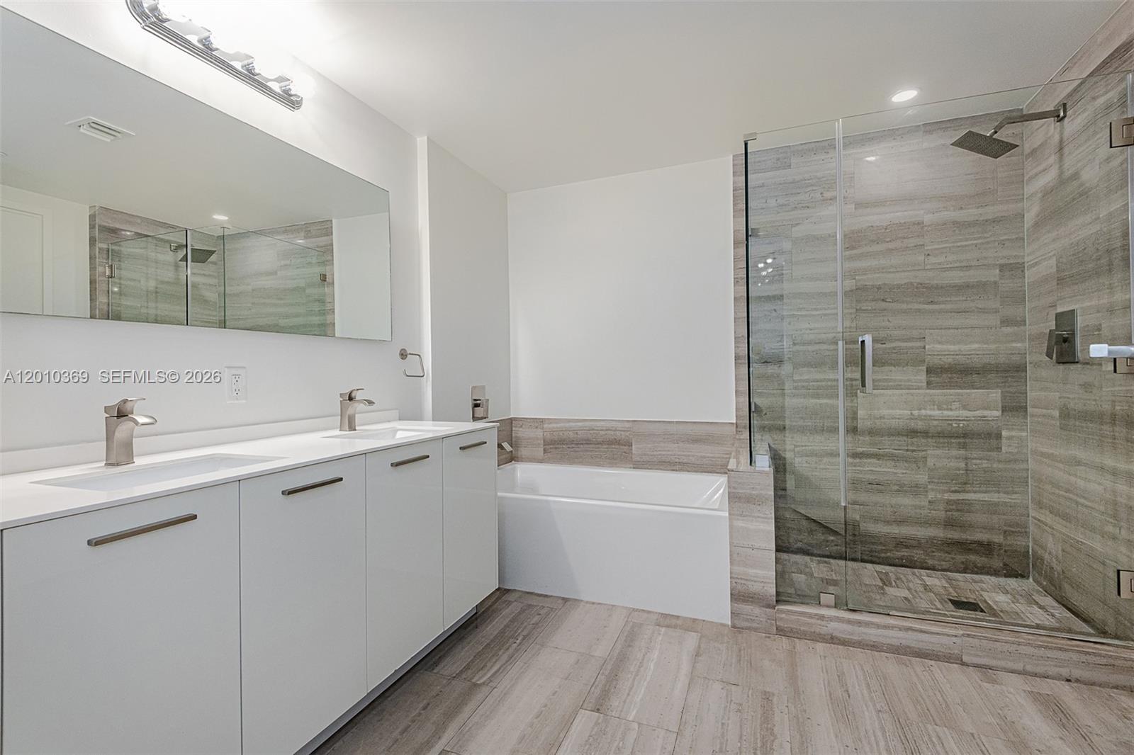 image Brickell House24