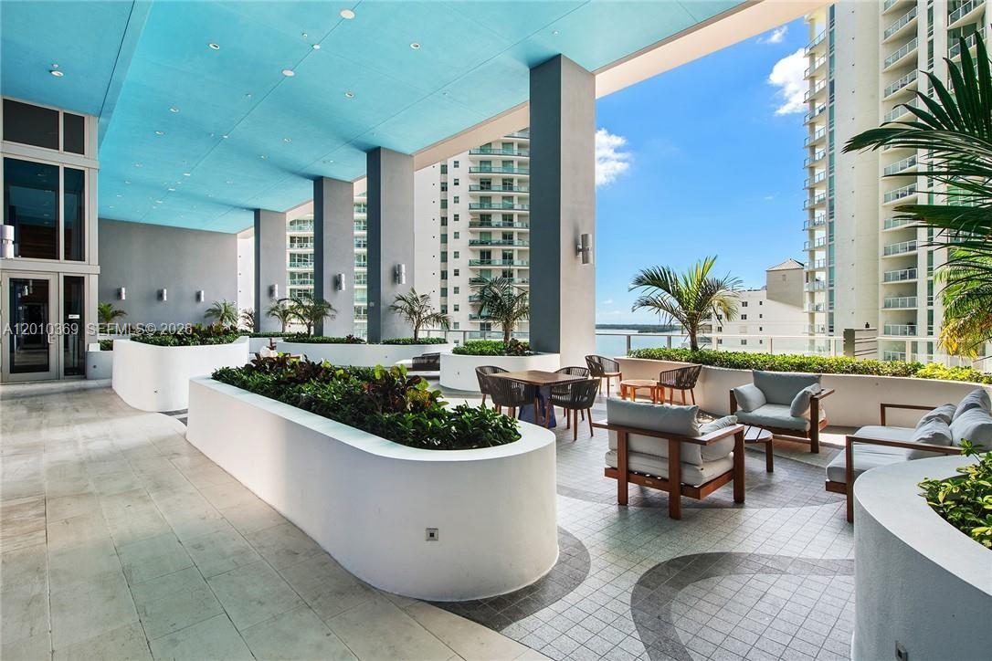 image Brickell House46