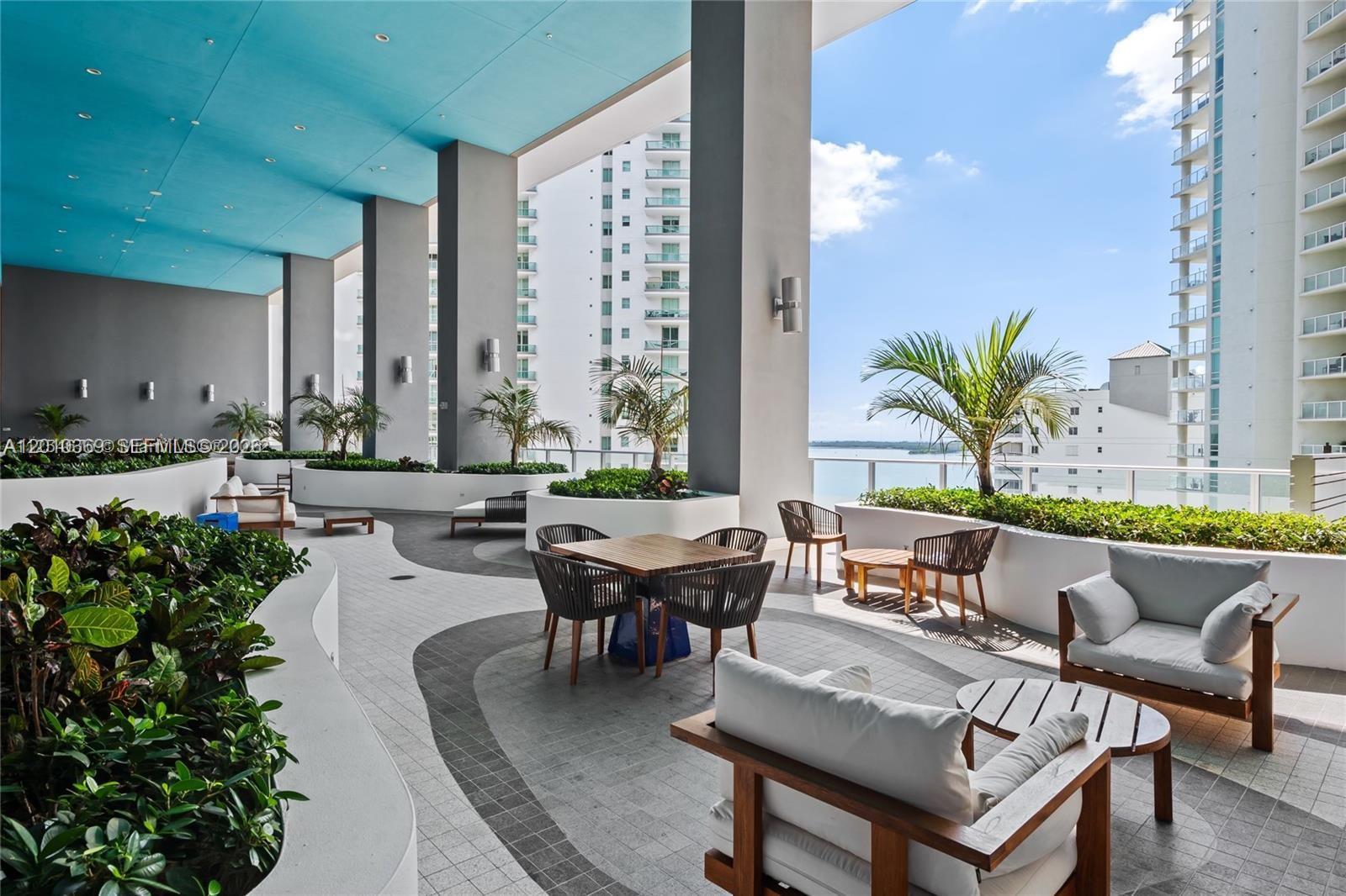 image Brickell House47