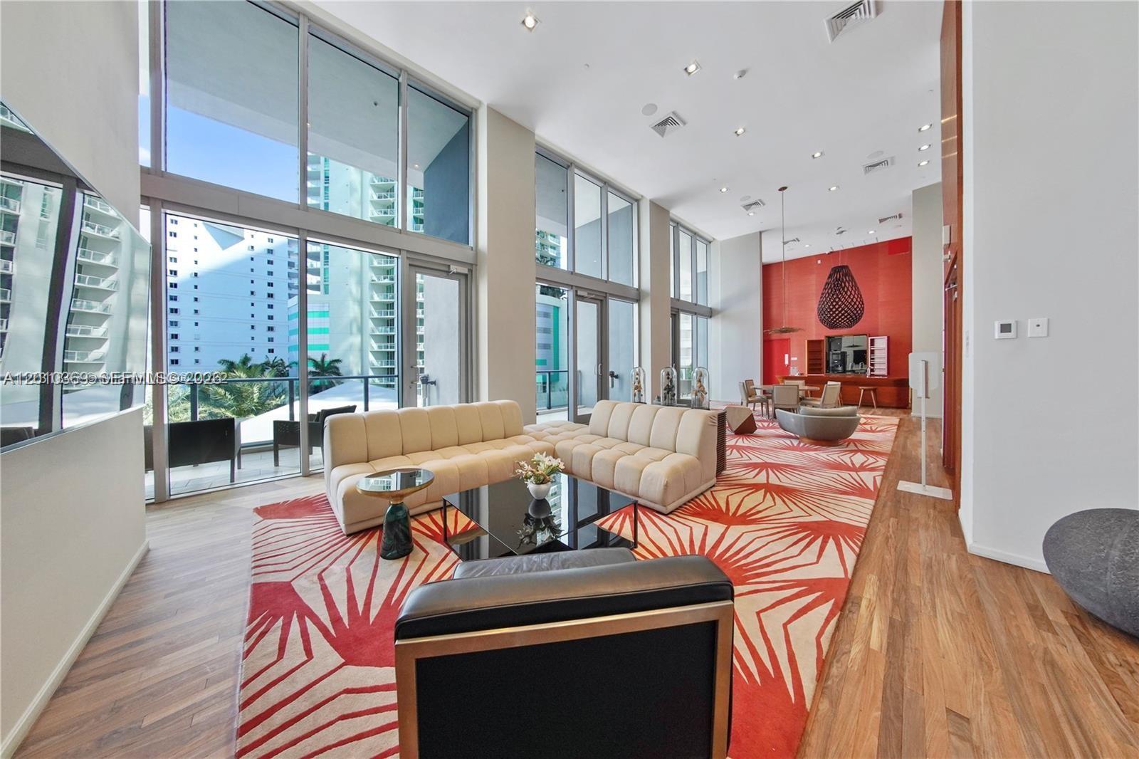 image Brickell House61