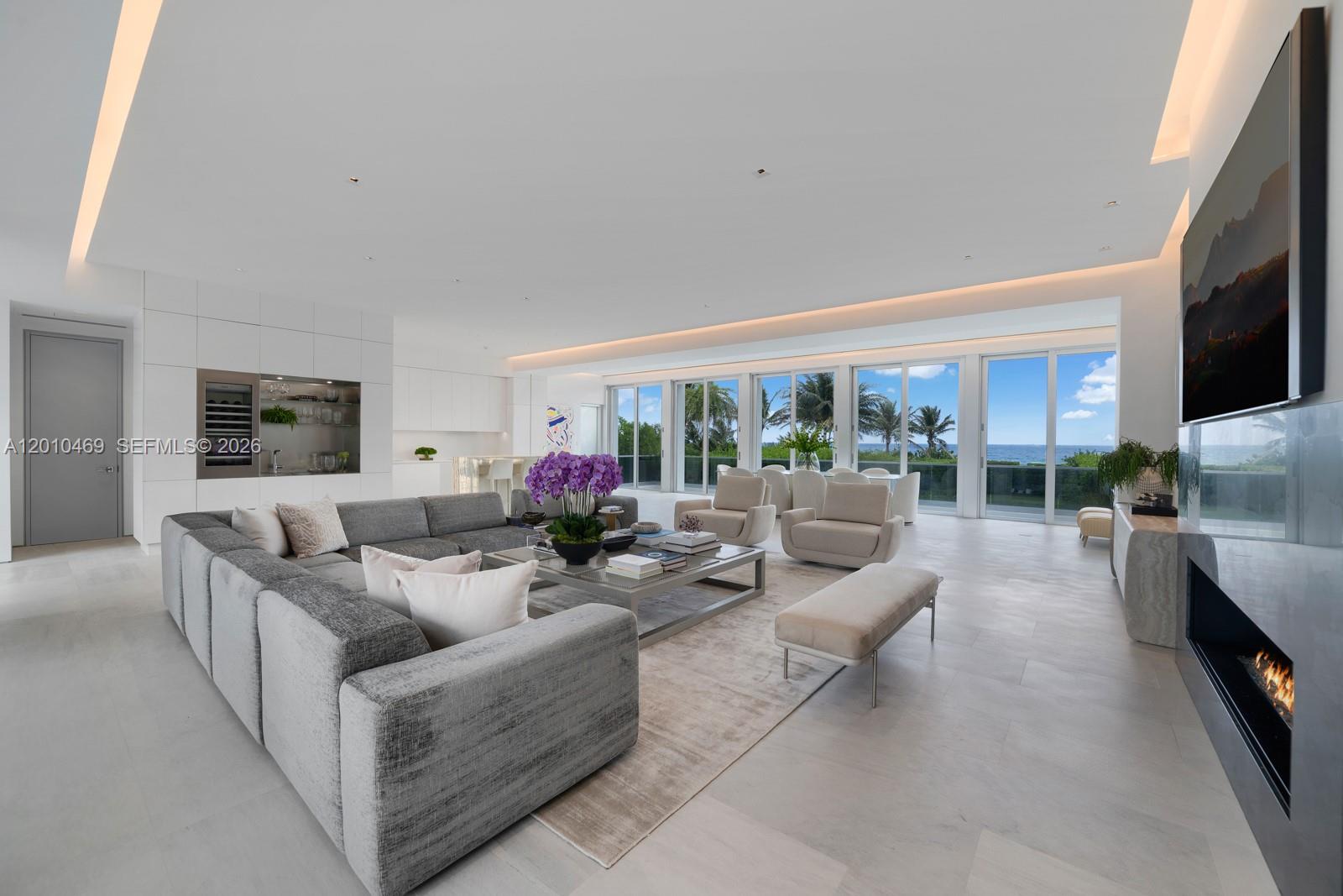 7815 Atlantic Way Miami Beach, FL 33141
