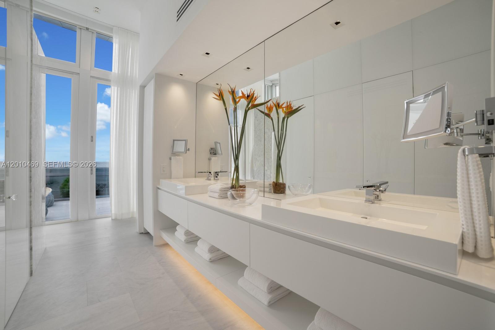 7815 Atlantic Way Miami Beach, FL 33141