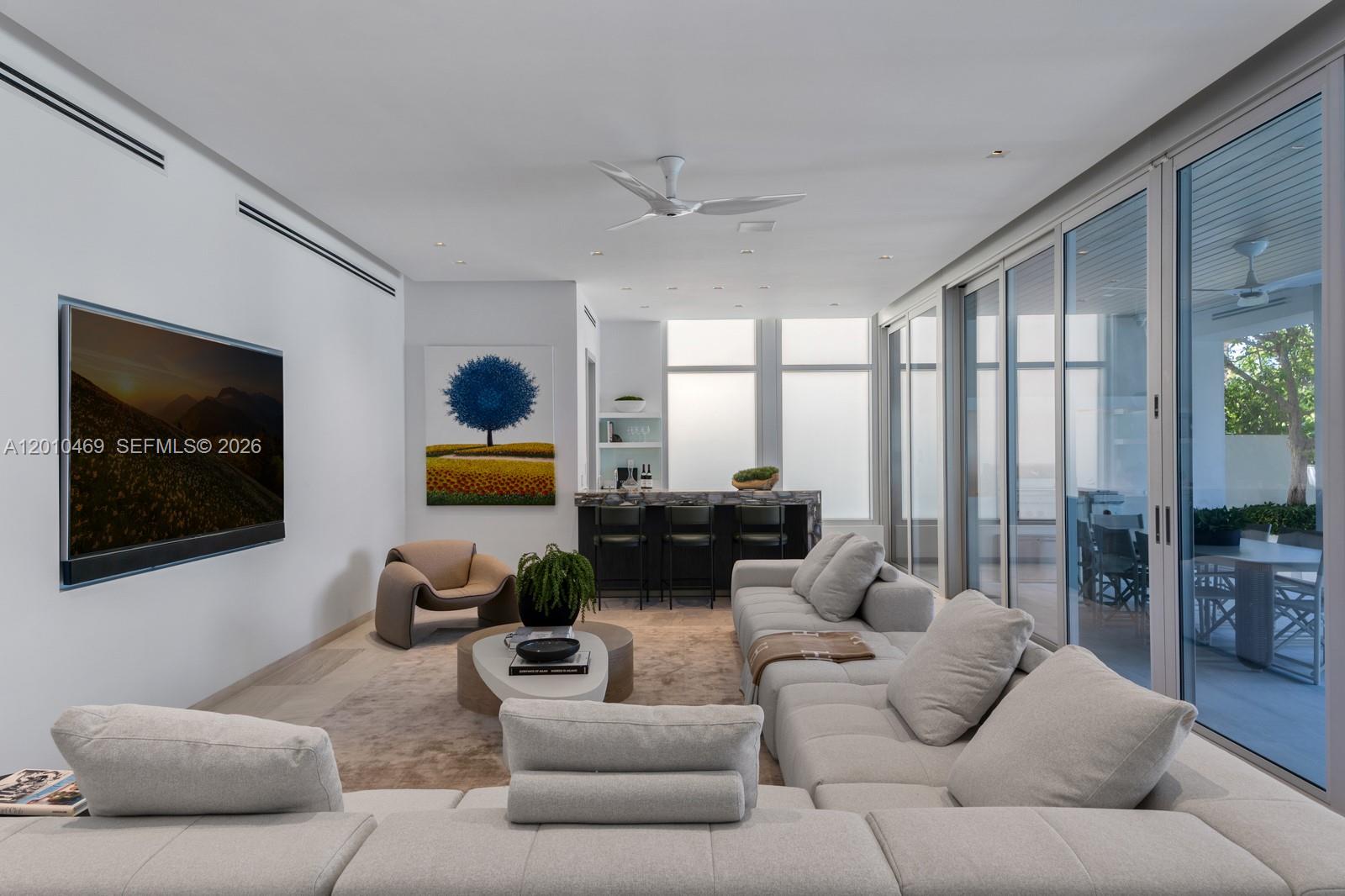 7815 Atlantic Way Miami Beach, FL 33141
