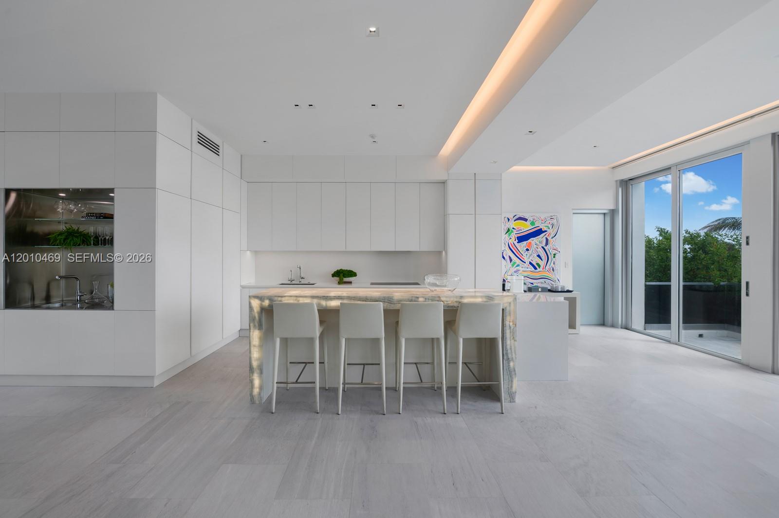 7815 Atlantic Way Miami Beach, FL 33141