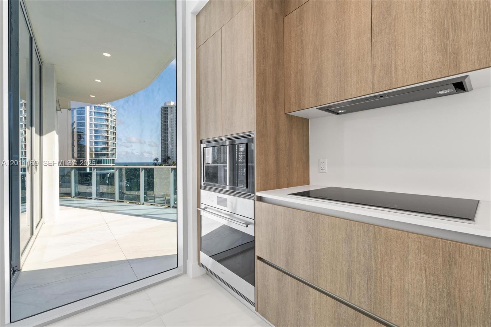 17550 Collins #501 Sunny Isles Beach, FL 33160