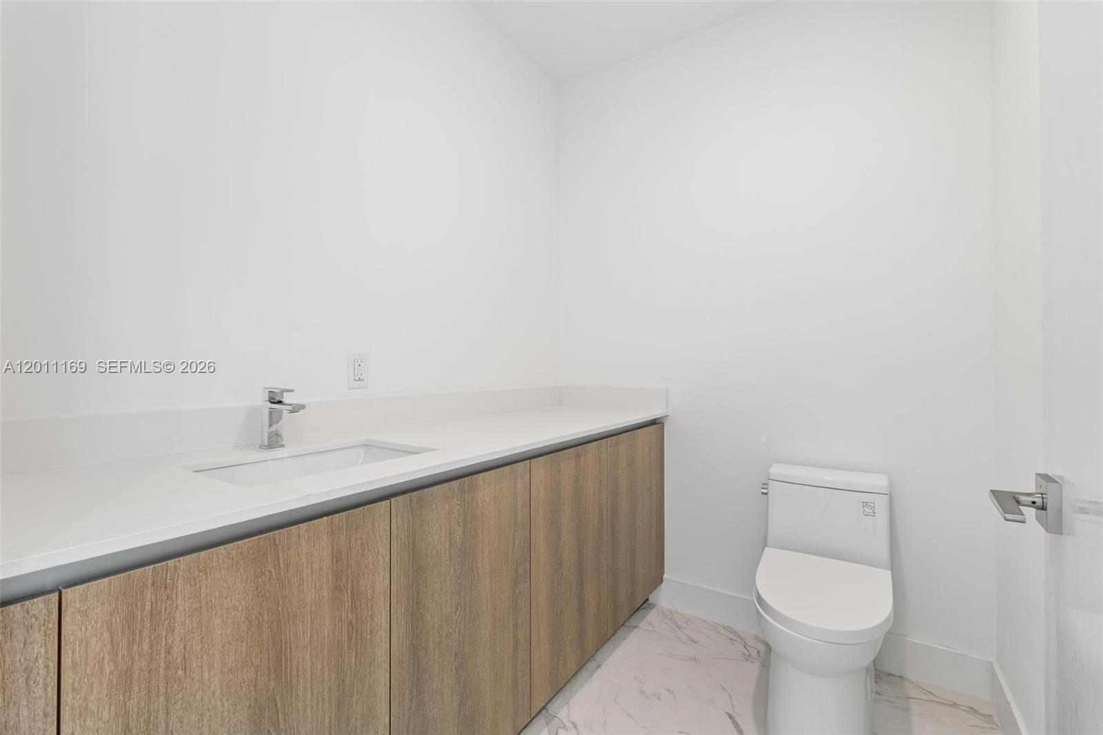 17550 Collins #501 Sunny Isles Beach, FL 33160