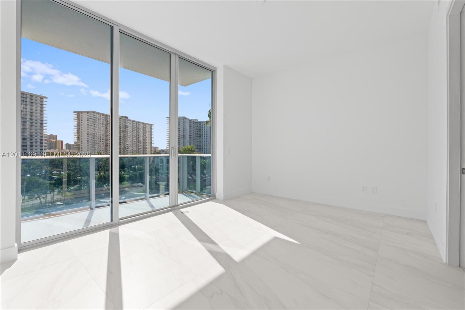 17550 Collins #501 Sunny Isles Beach, FL 33160