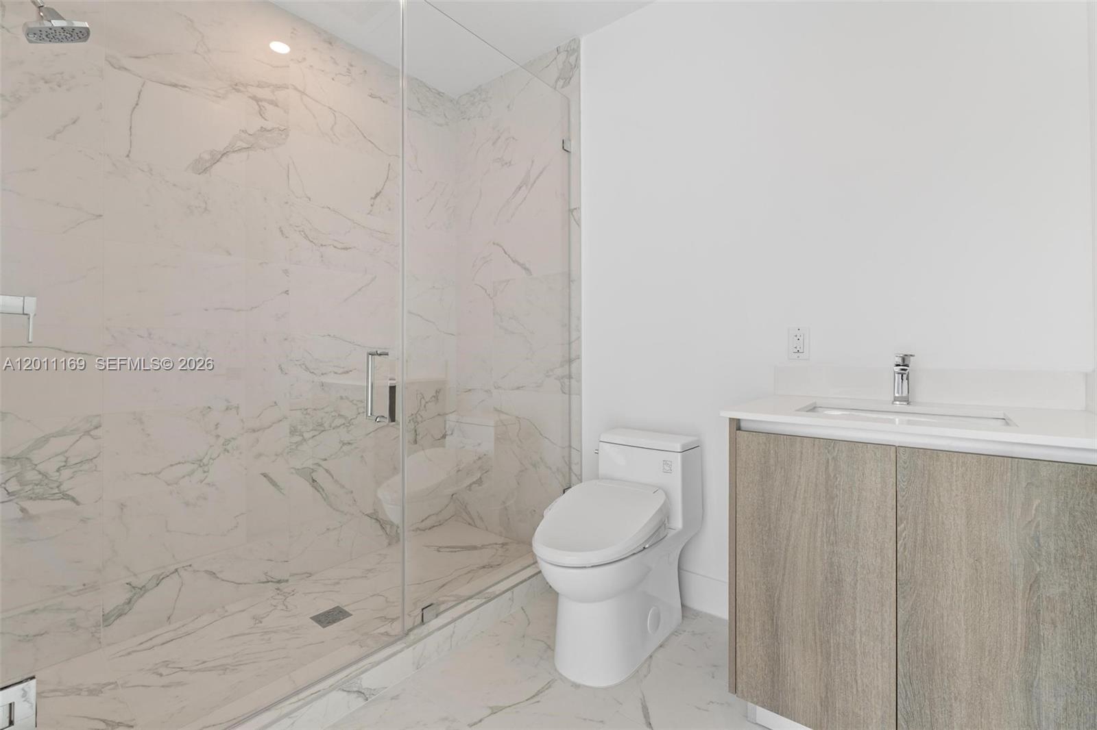 17550 Collins #501 Sunny Isles Beach, FL 33160