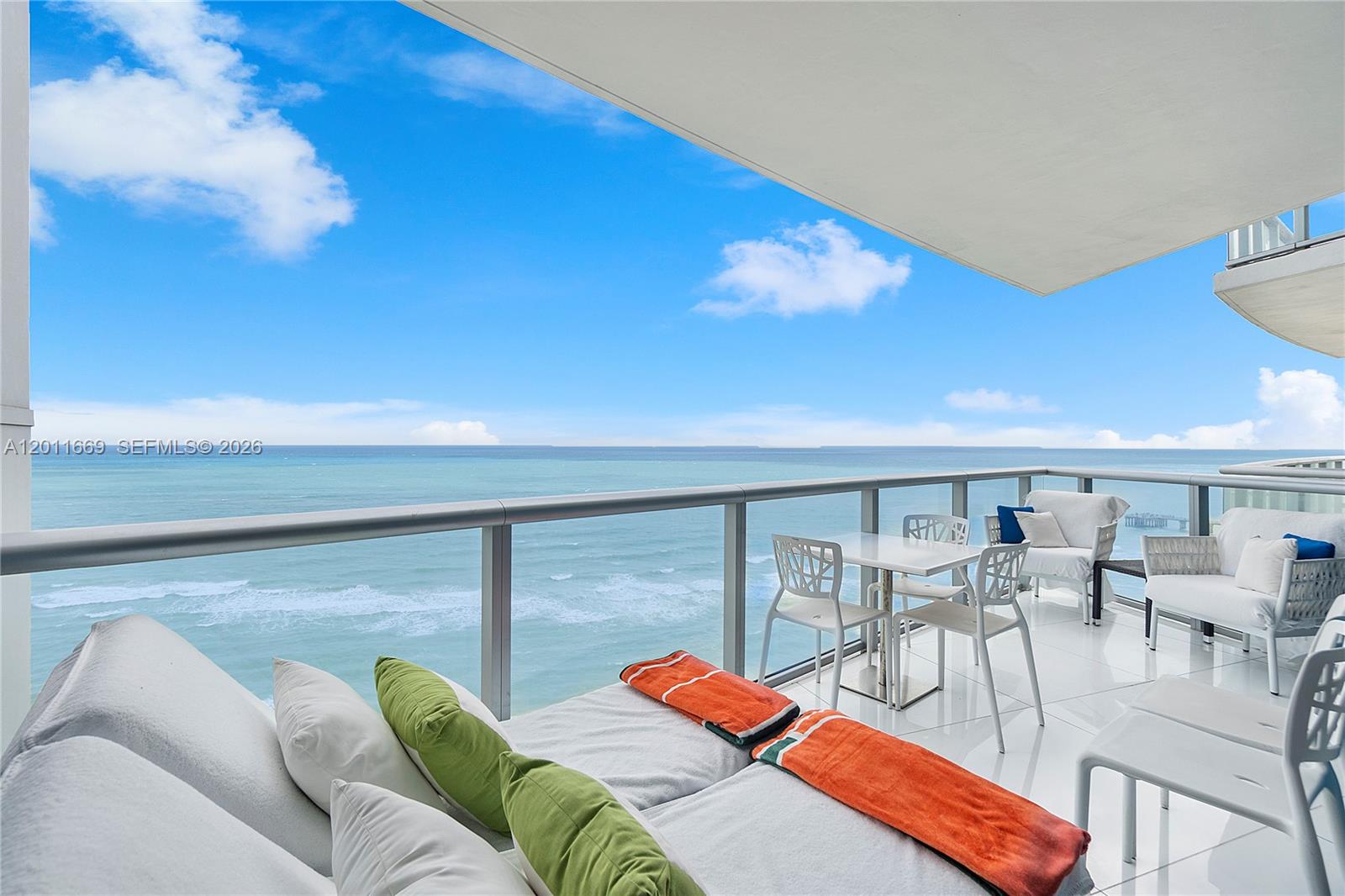 image Jade Beach0