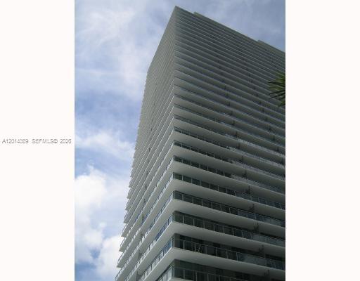 image Axis on Brickell South0