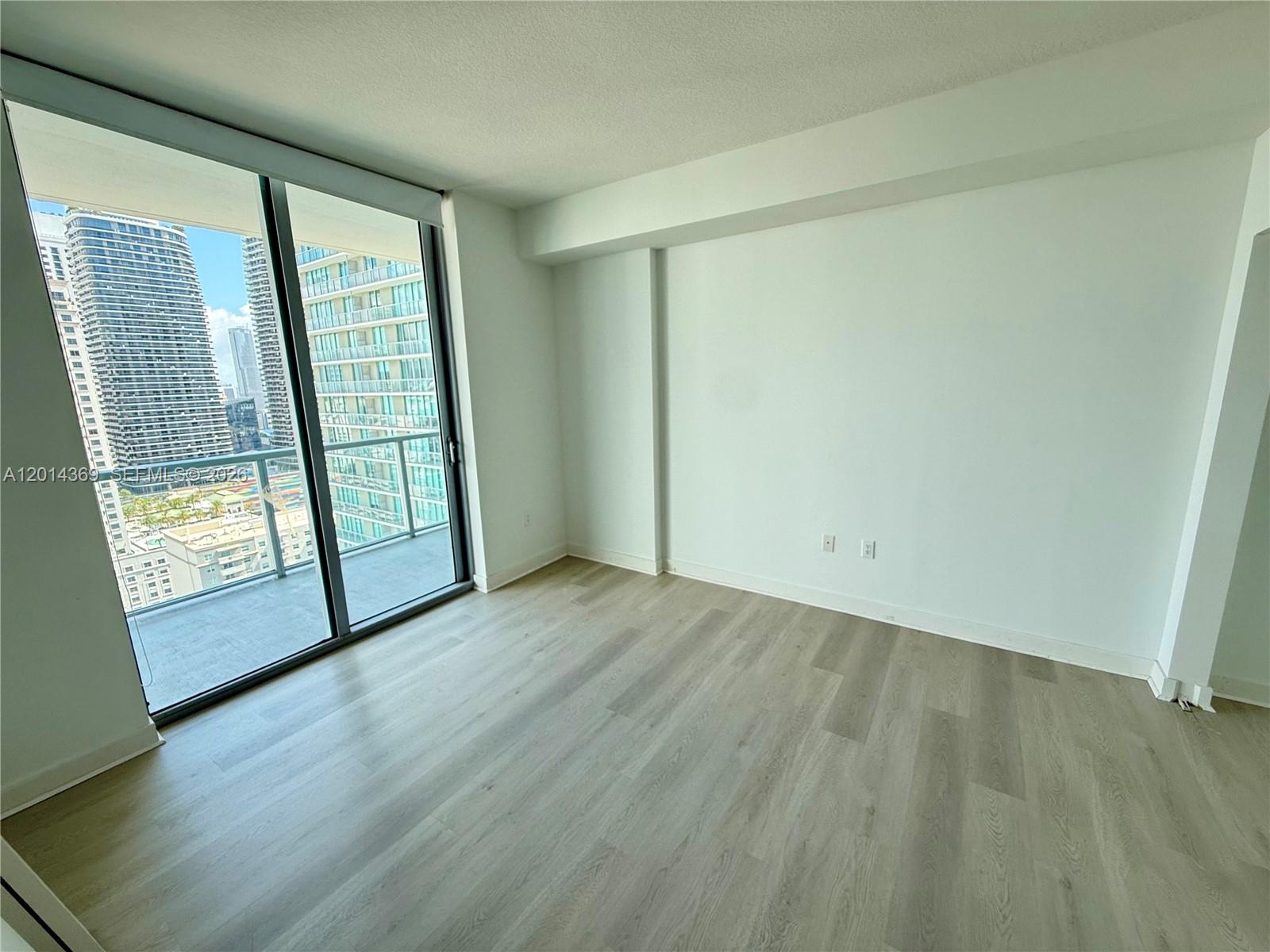 image Axis on Brickell South2