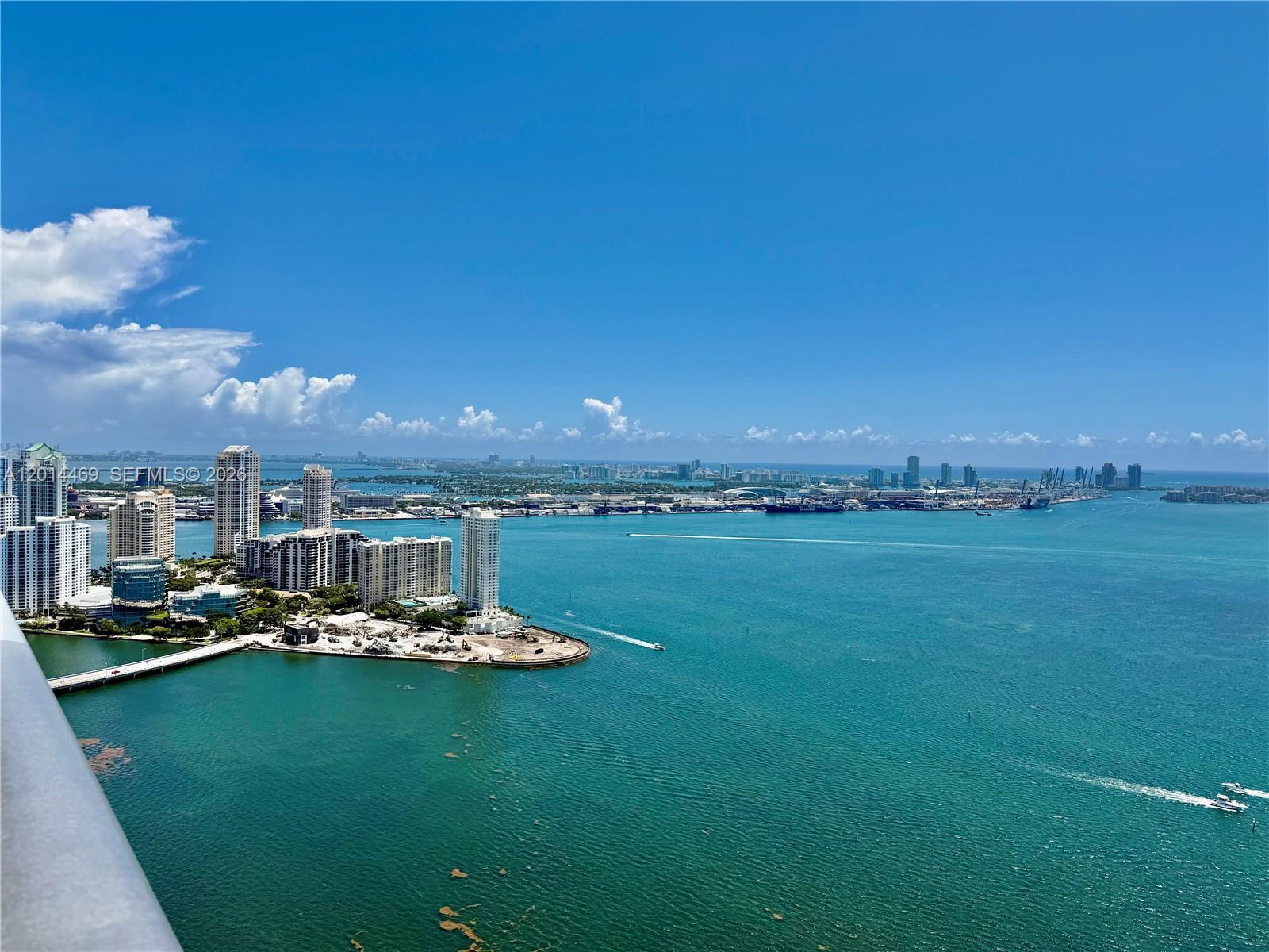 image Jade at Brickell Bay36