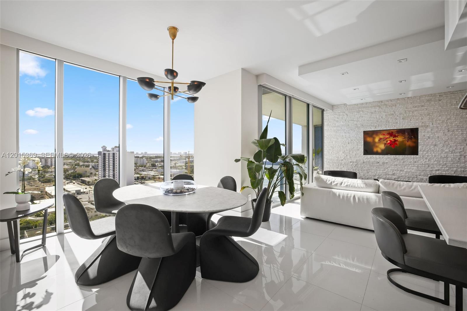 6899 Collins Ave #1610 Miami Beach, FL 33141