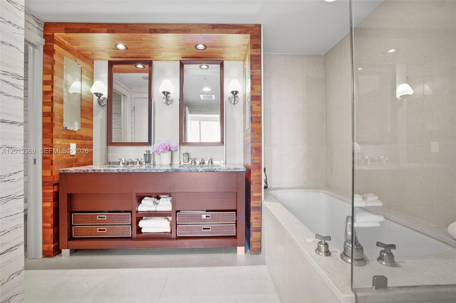 6899 Collins Ave #1610 Miami Beach, FL 33141