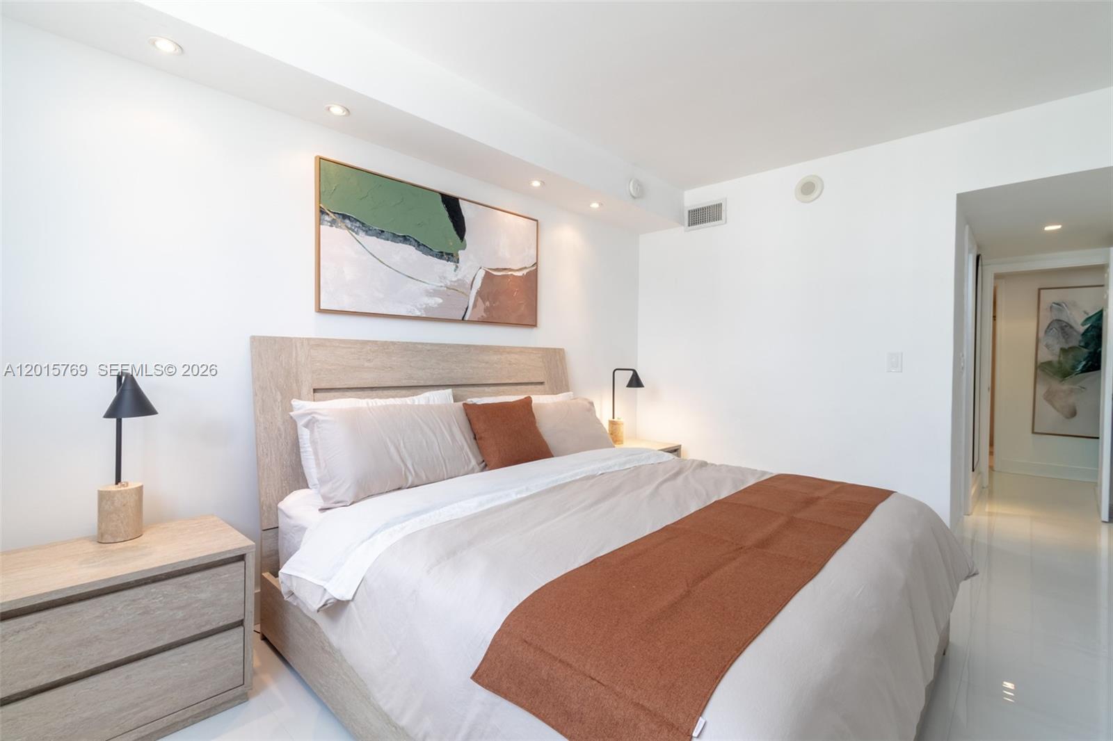 19370 W Collins Ave #902 Sunny Isles Beach, FL 33160